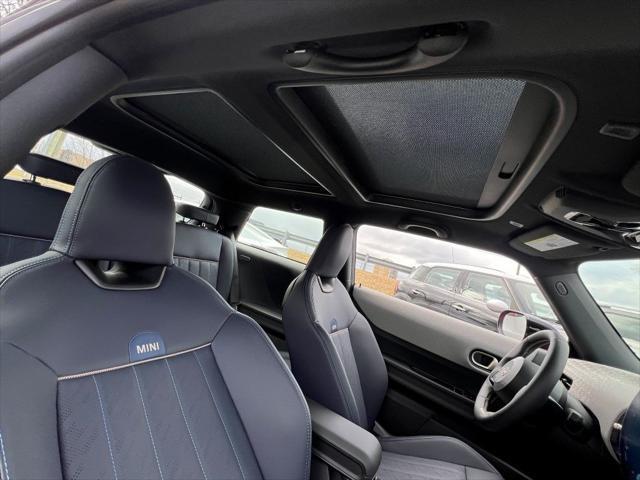 new 2025 MINI Hardtop car, priced at $36,110