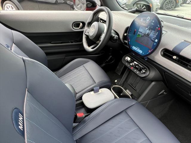 new 2025 MINI Hardtop car, priced at $36,110