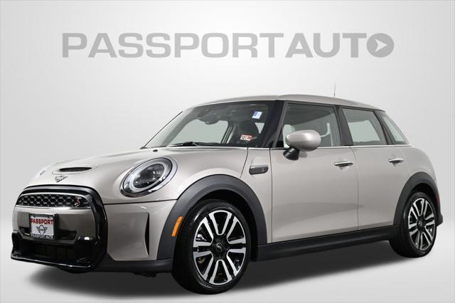 used 2022 MINI Hardtop car, priced at $28,000