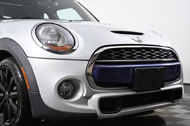 used 2016 MINI Hardtop car, priced at $14,000