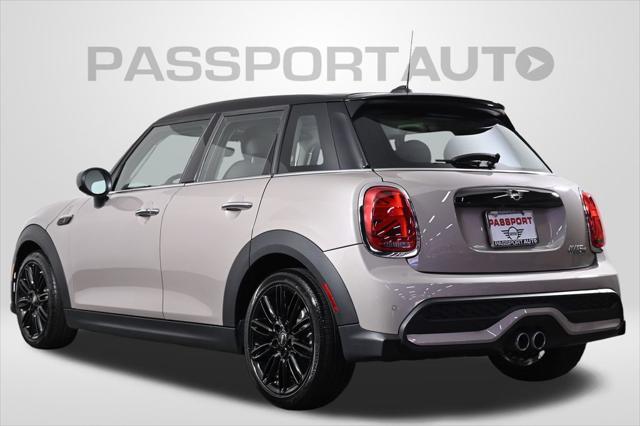 used 2022 MINI Hardtop car, priced at $25,500