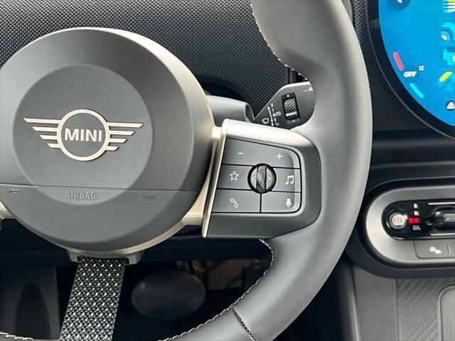new 2025 MINI Hardtop car, priced at $37,110