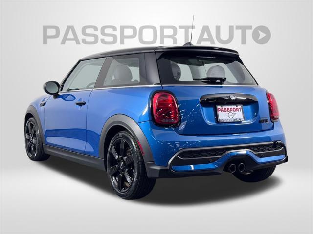 used 2023 MINI Hardtop car, priced at $28,400