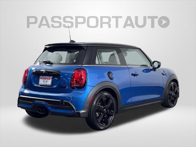 used 2023 MINI Hardtop car, priced at $28,400