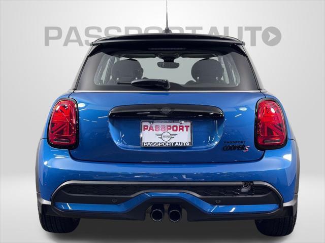 used 2023 MINI Hardtop car, priced at $28,400