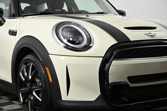 used 2023 MINI Hardtop car, priced at $27,500