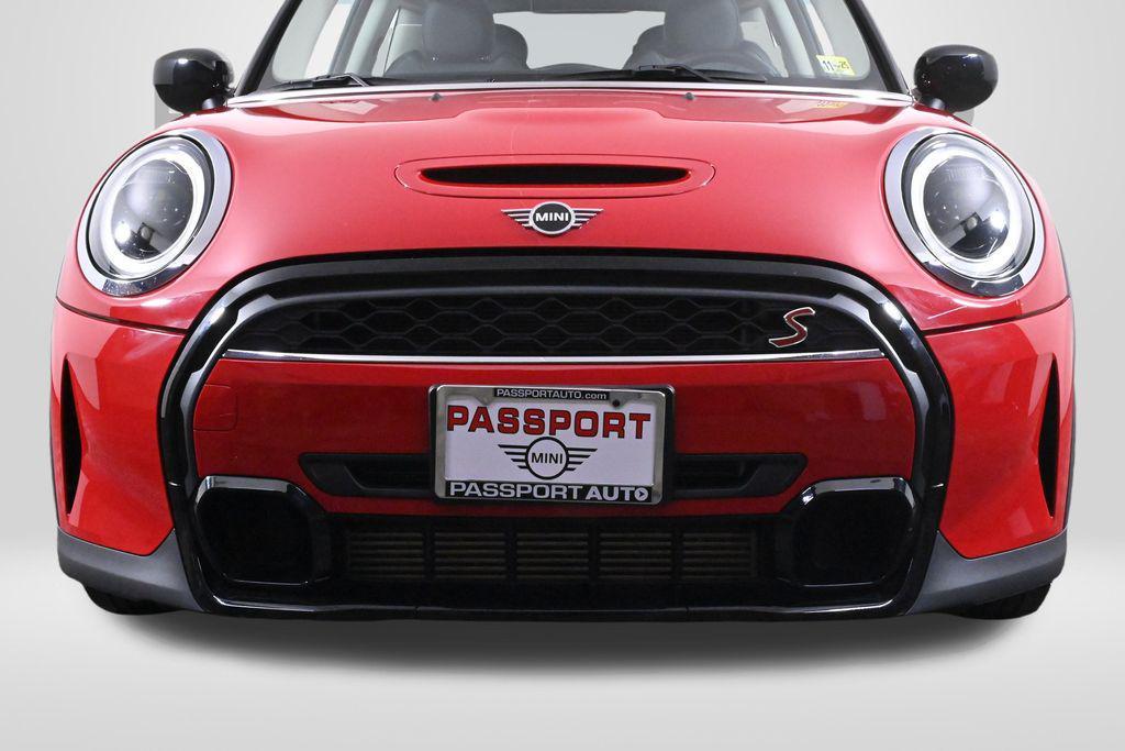 used 2023 MINI Hardtop car, priced at $26,000
