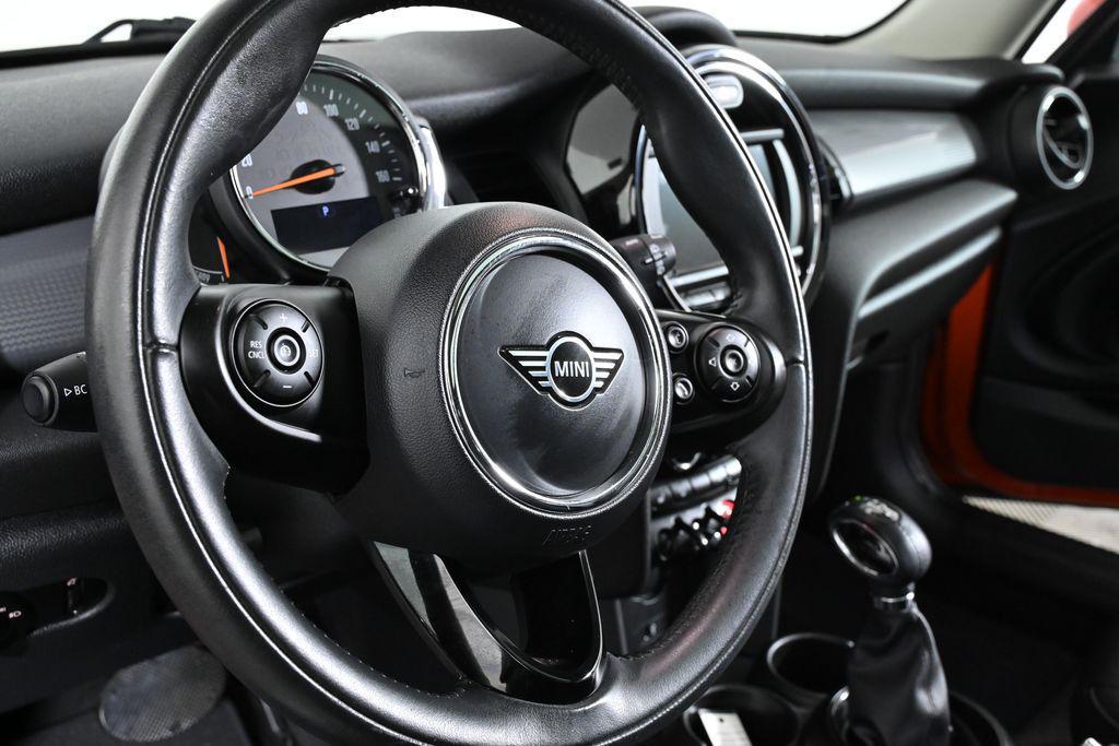 used 2019 MINI Hardtop car, priced at $18,000
