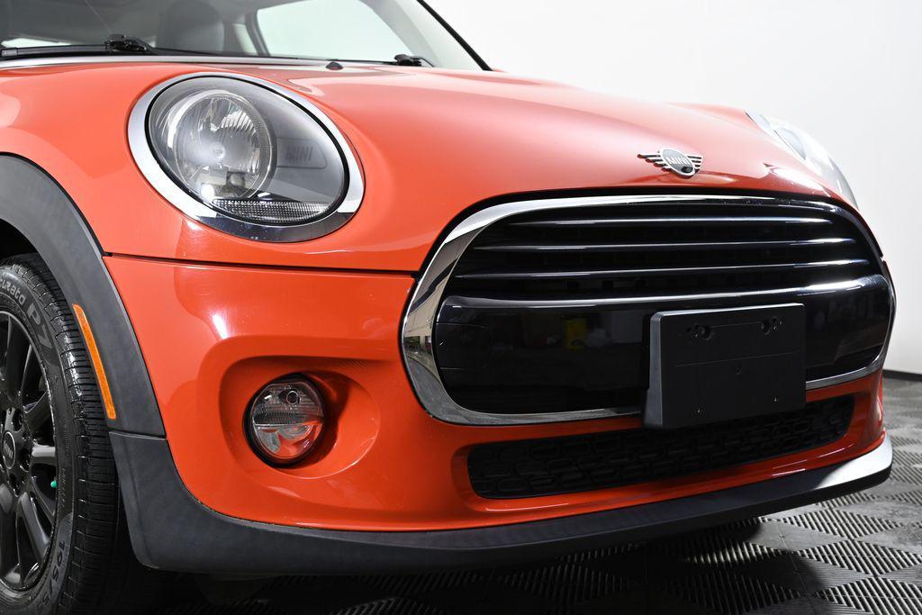 used 2019 MINI Hardtop car, priced at $18,000