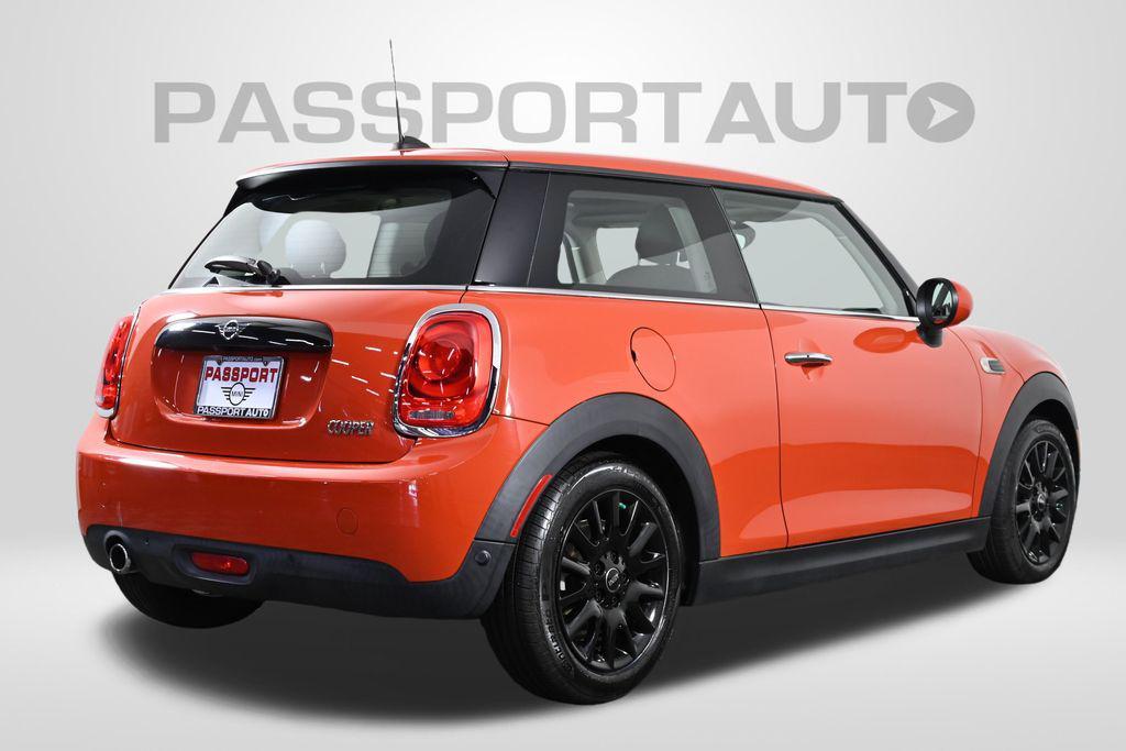 used 2019 MINI Hardtop car, priced at $18,000