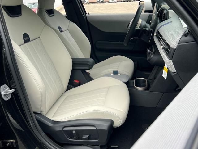 new 2025 MINI Hardtop car, priced at $39,380