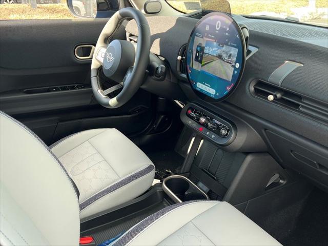 new 2025 MINI Hardtop car, priced at $38,815