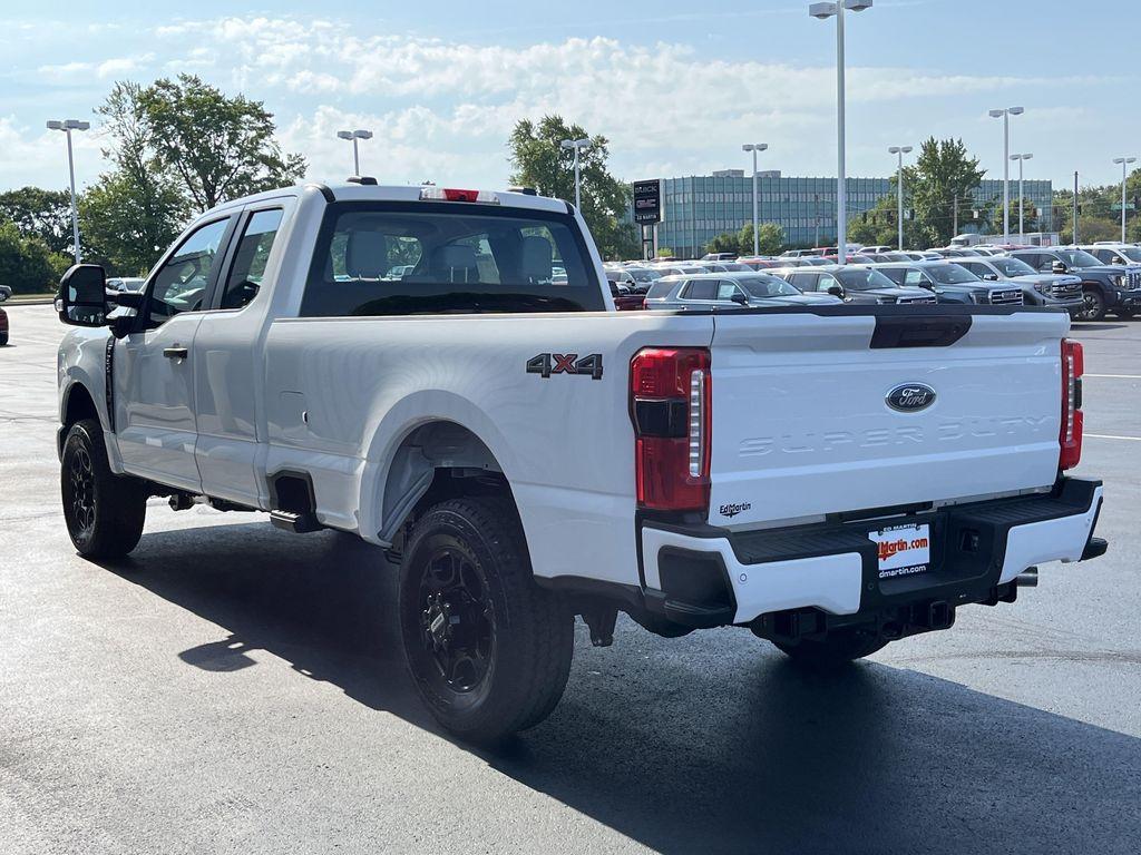 new 2025 Ford F-350 car, priced at $51,965
