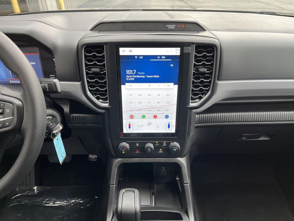 new 2025 Ford Ranger car, priced at $34,599