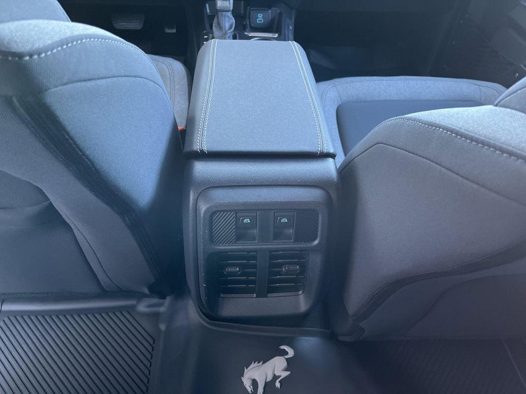 new 2025 Ford Bronco car, priced at $43,557