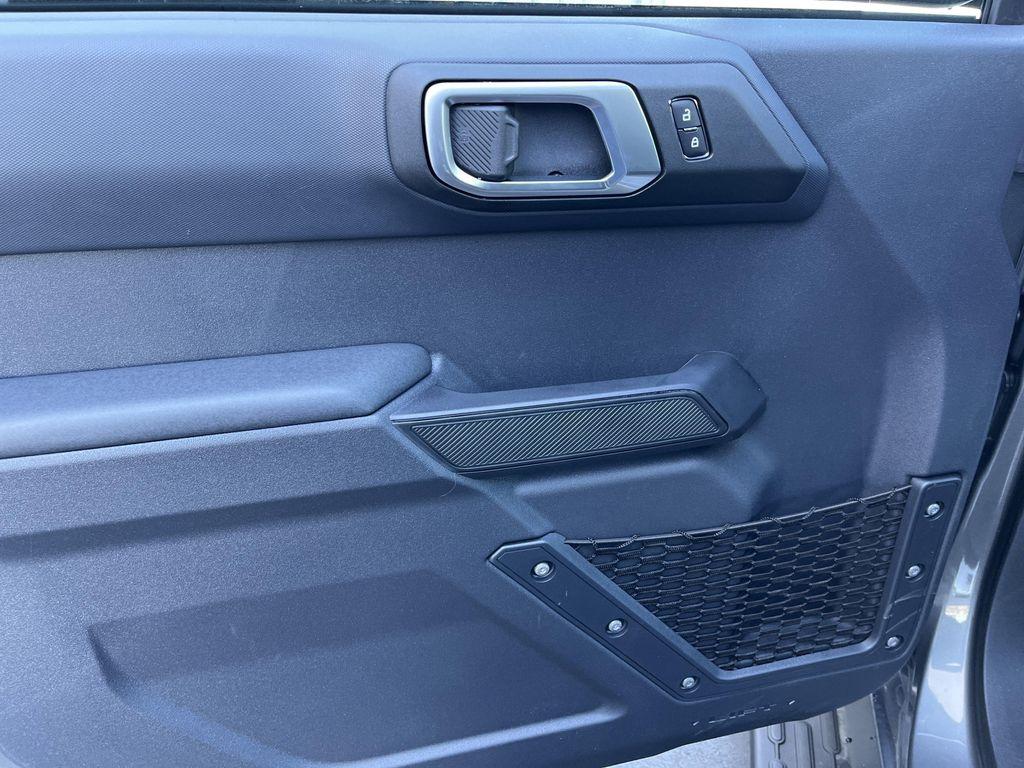 new 2025 Ford Bronco car, priced at $43,557