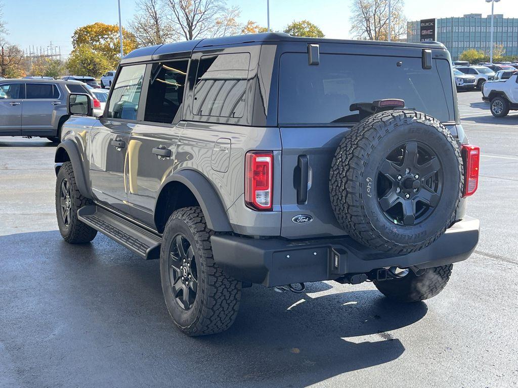 new 2025 Ford Bronco car, priced at $43,557