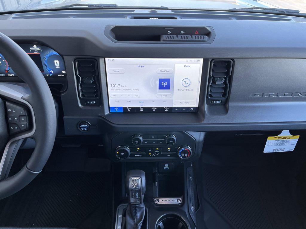 new 2025 Ford Bronco car, priced at $43,557