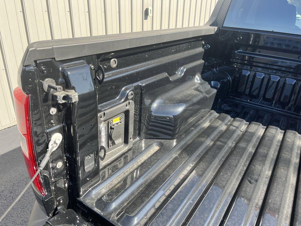 new 2025 Ford Maverick car, priced at $30,754