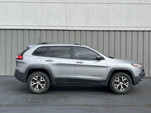 used 2016 Jeep Cherokee car