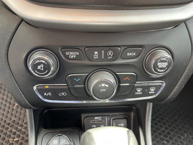 used 2016 Jeep Cherokee car