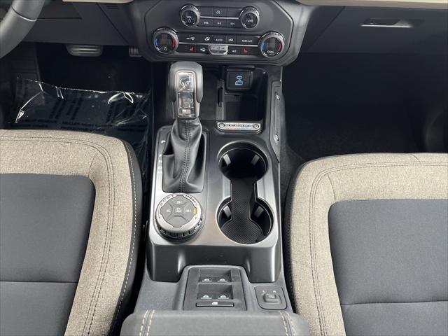 new 2025 Ford Bronco car, priced at $39,952