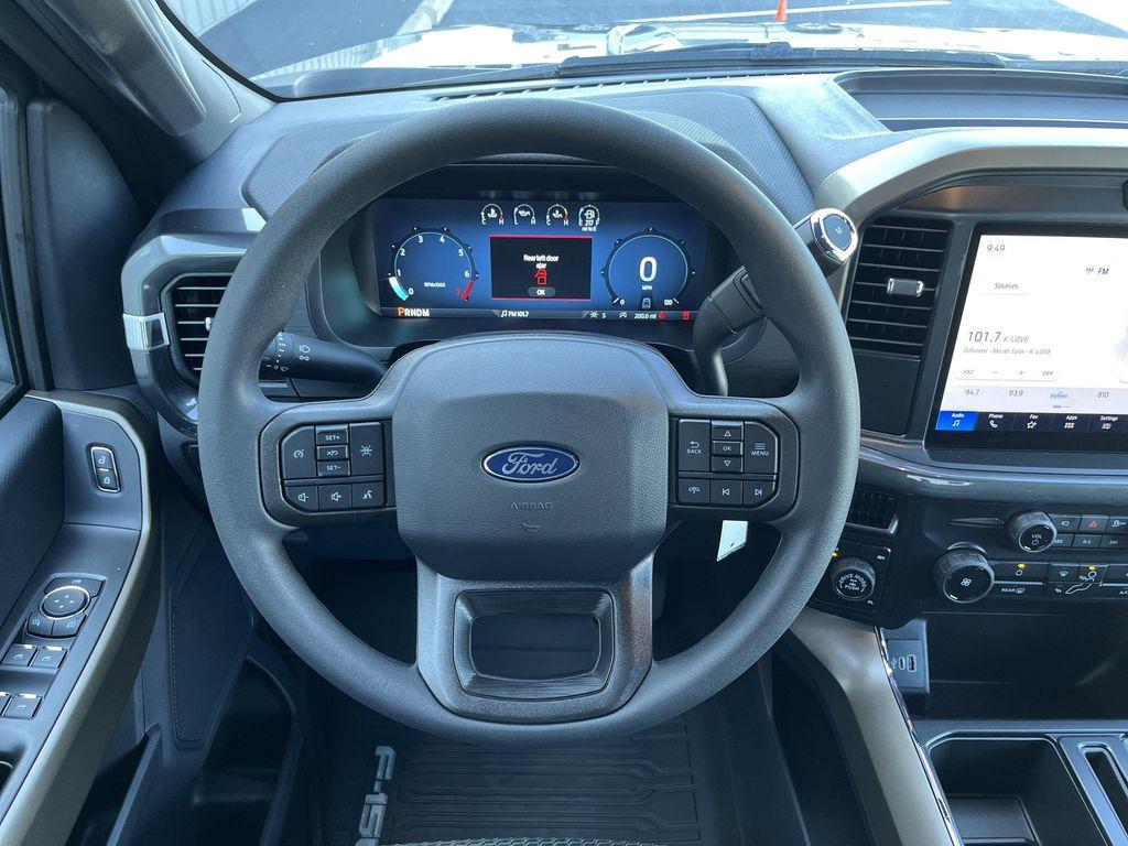 new 2025 Ford F-150 car, priced at $47,088