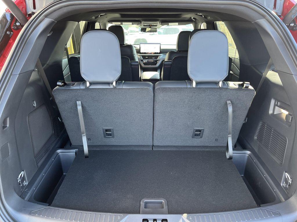 new 2025 Ford Explorer car, priced at $47,208