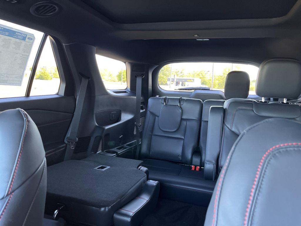 new 2025 Ford Explorer car, priced at $47,585