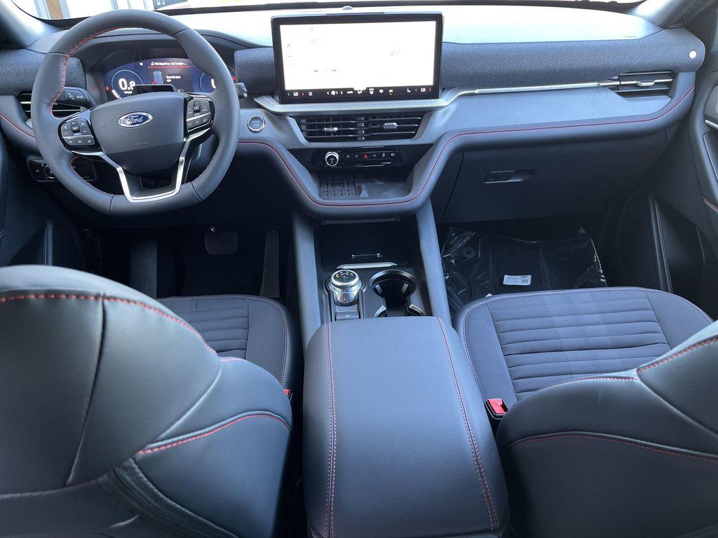 new 2025 Ford Explorer car, priced at $47,585