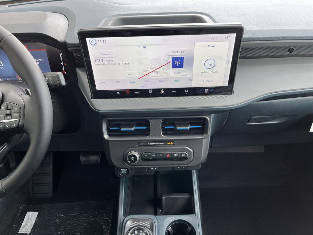 new 2025 Ford Maverick car, priced at $31,976