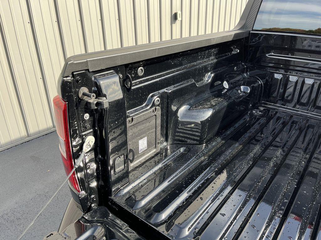 new 2025 Ford Maverick car, priced at $31,976