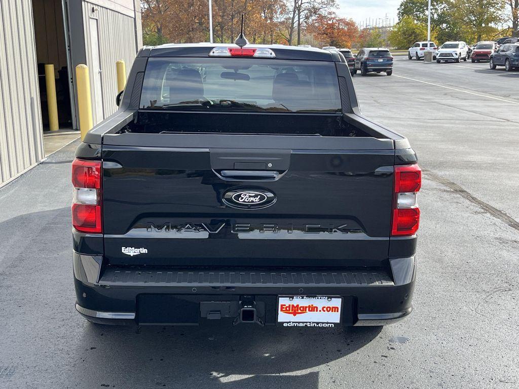 new 2025 Ford Maverick car, priced at $31,976