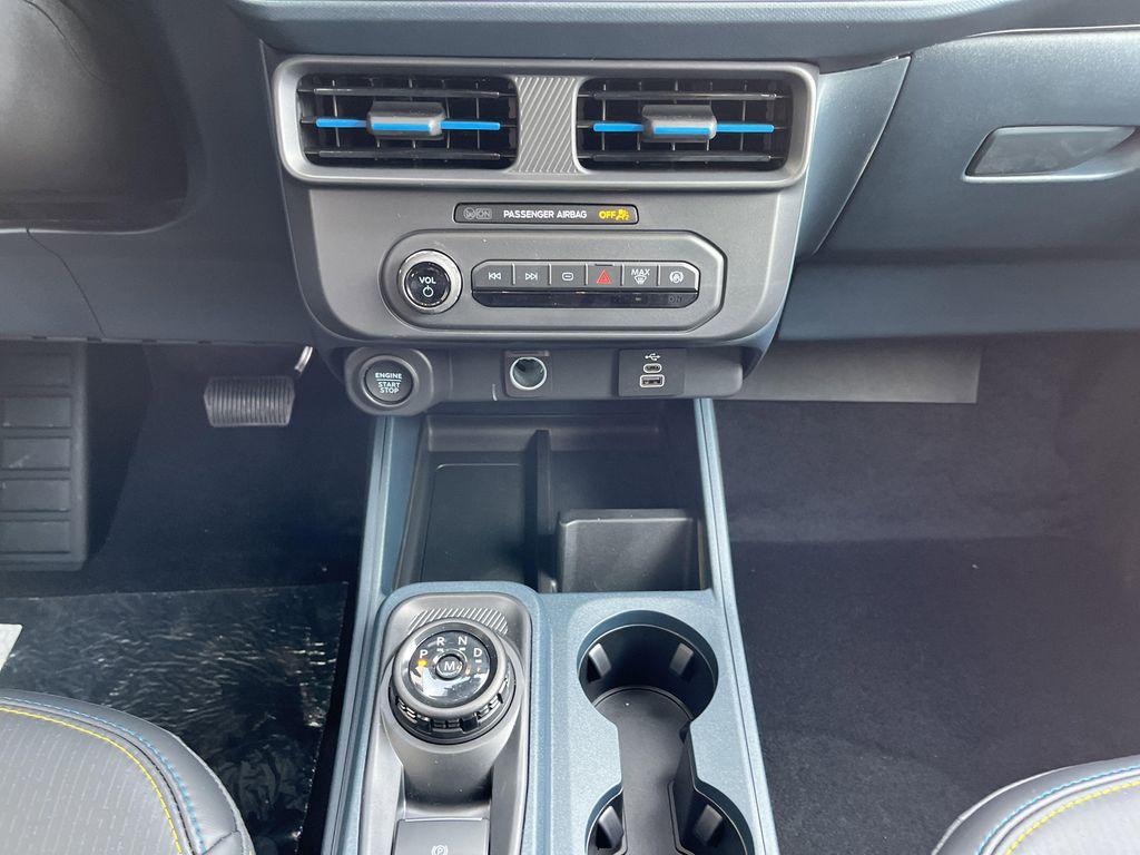 new 2025 Ford Maverick car, priced at $31,976