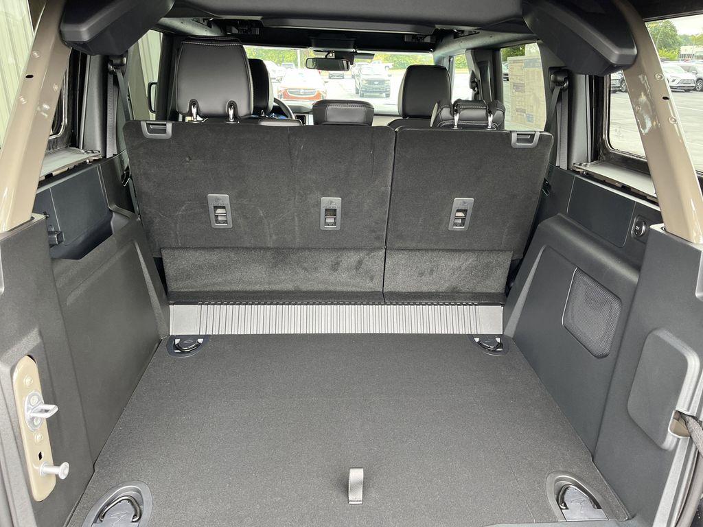 new 2025 Ford Bronco car, priced at $48,052