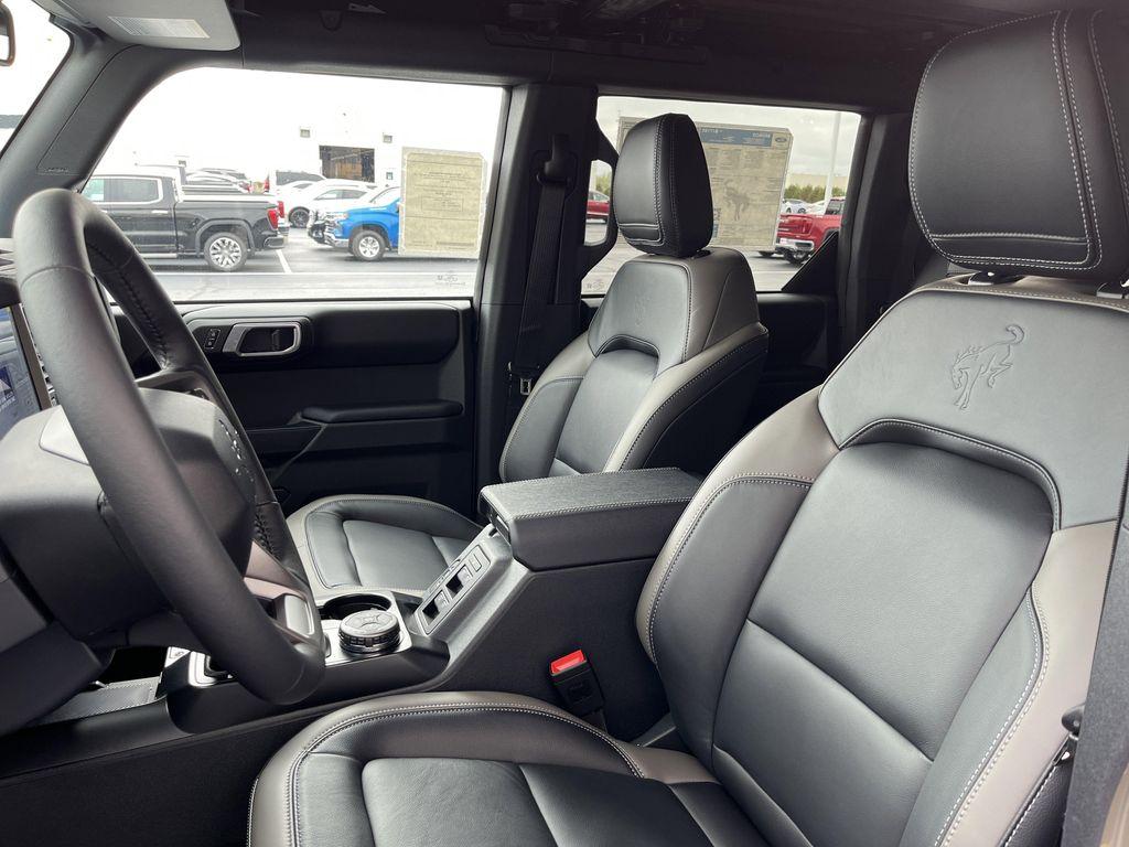 new 2025 Ford Bronco car, priced at $48,052