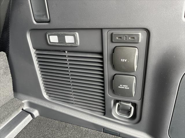 new 2025 Ford Expedition car, priced at $80,619