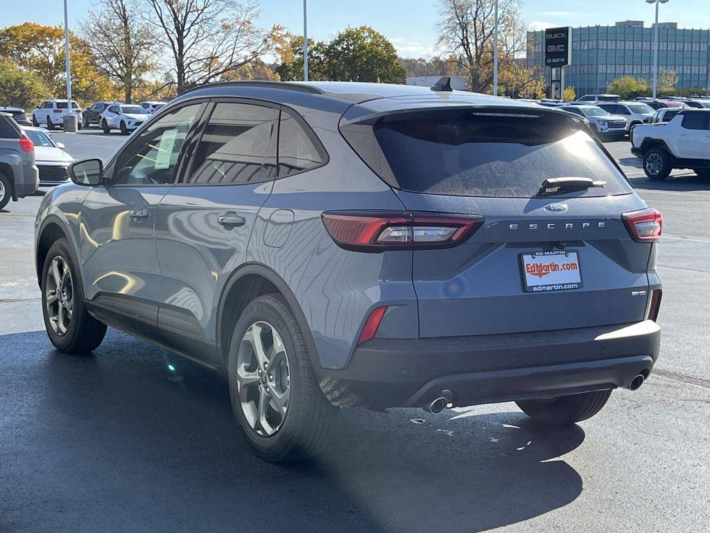 new 2026 Ford Escape car, priced at $33,011