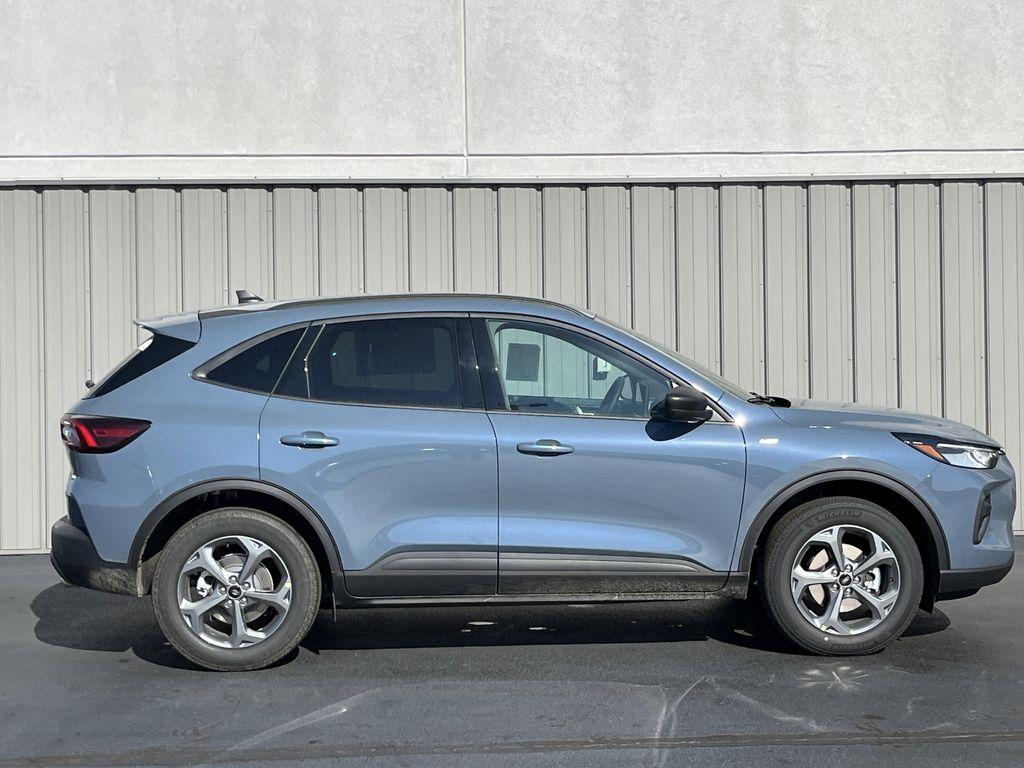 new 2026 Ford Escape car, priced at $33,011