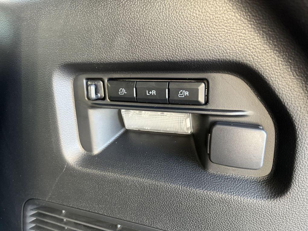 new 2025 Ford Explorer car, priced at $59,355
