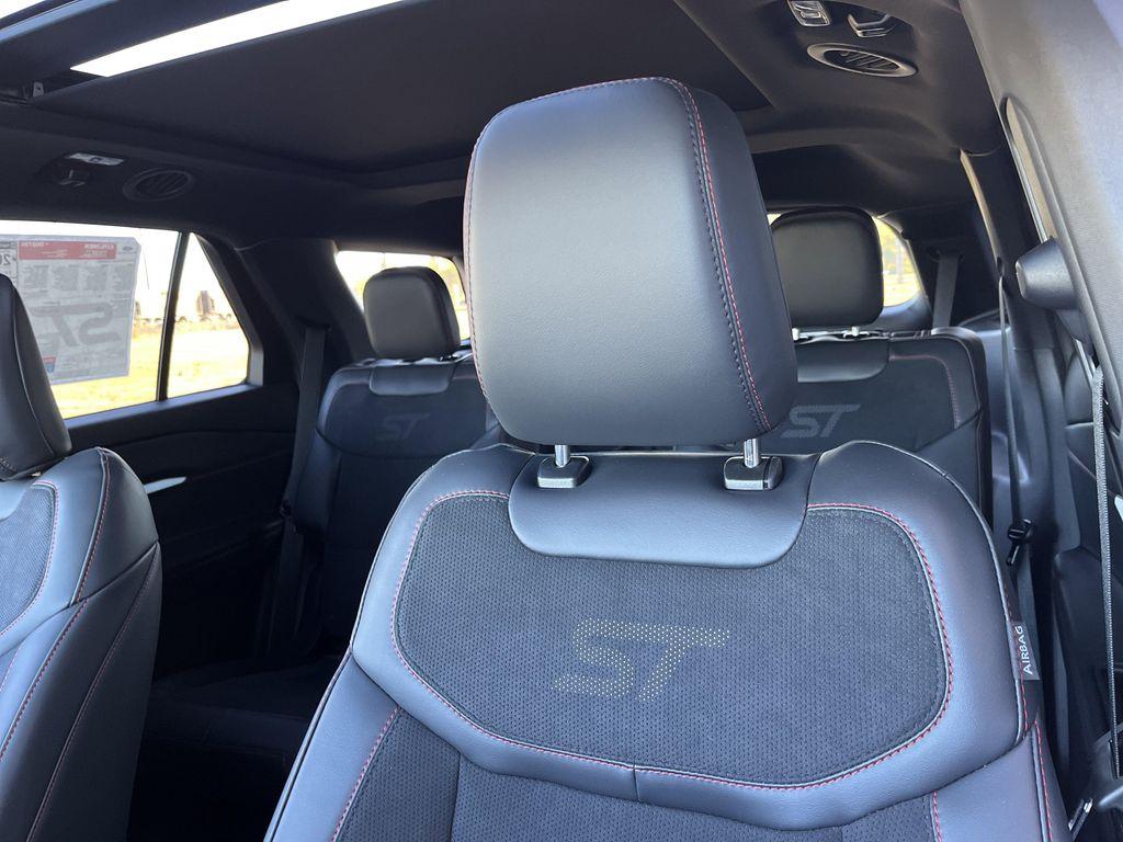 new 2025 Ford Explorer car, priced at $59,355
