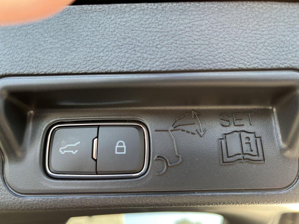 new 2025 Ford Explorer car, priced at $59,355