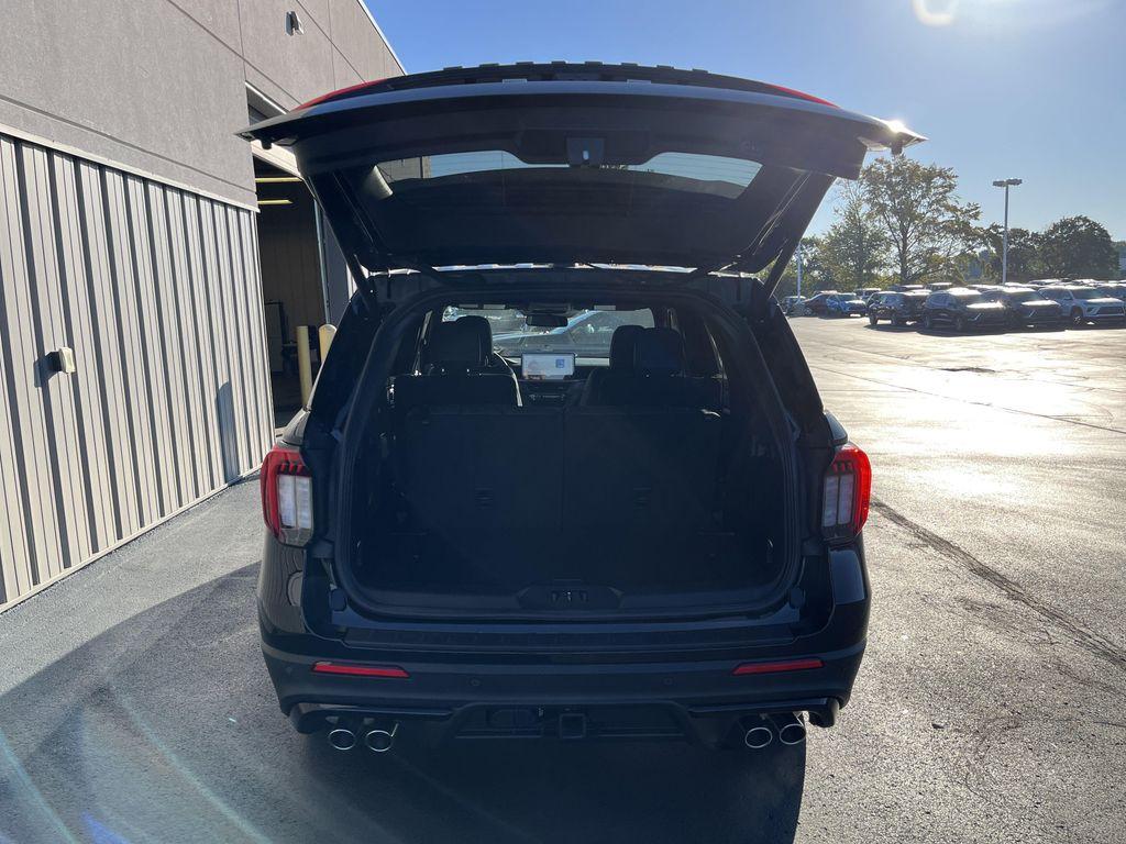 new 2025 Ford Explorer car, priced at $59,355