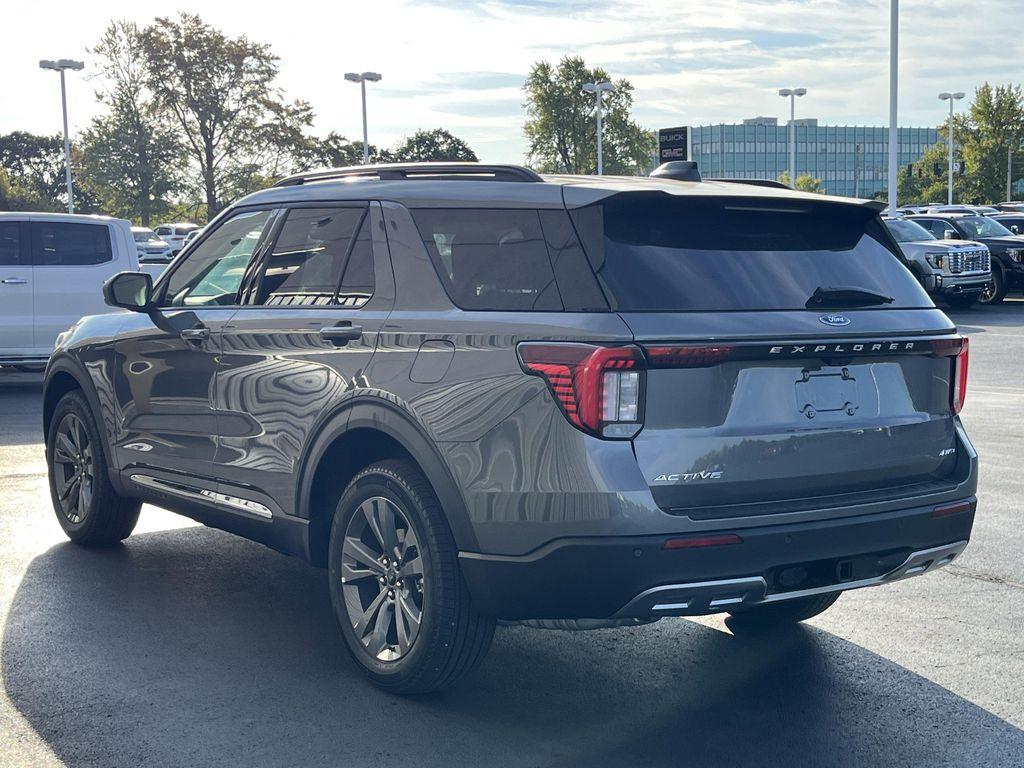 new 2025 Ford Explorer car, priced at $44,223