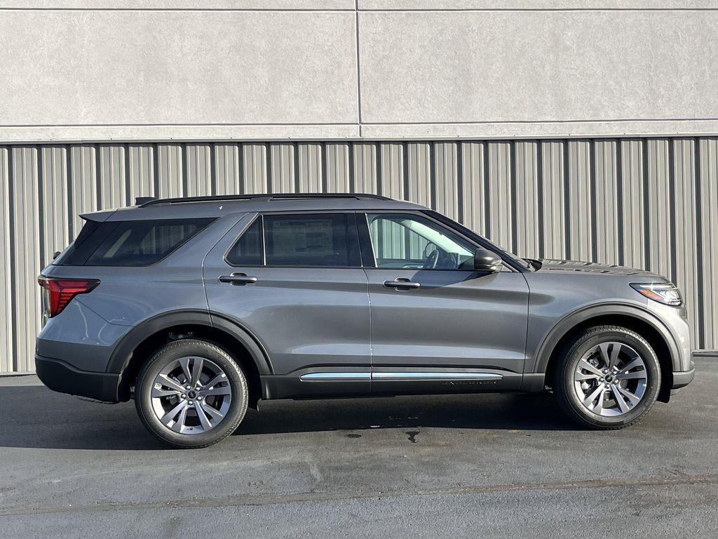 new 2025 Ford Explorer car, priced at $44,223