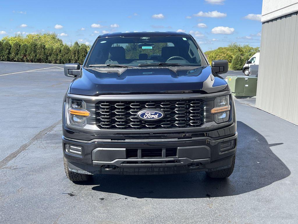 new 2025 Ford F-150 car, priced at $43,295
