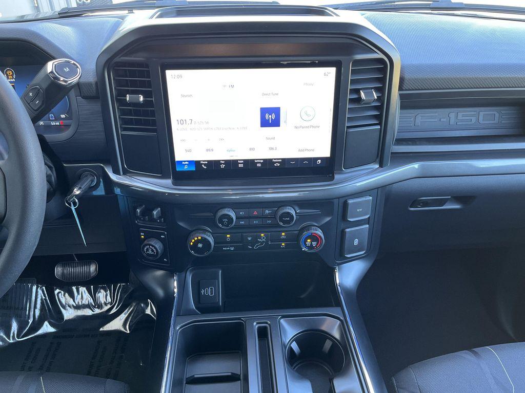 new 2025 Ford F-150 car, priced at $43,295