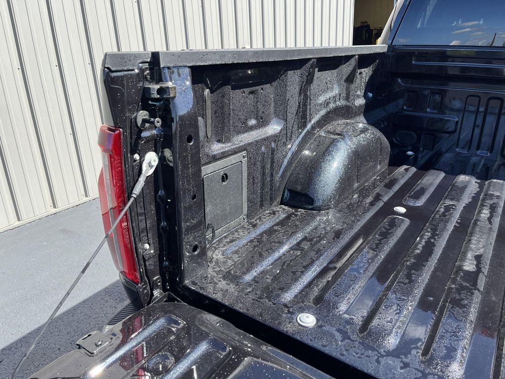 new 2025 Ford F-150 car, priced at $43,295