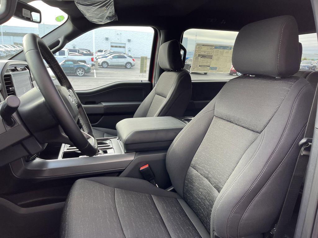 new 2025 Ford F-150 car, priced at $52,087