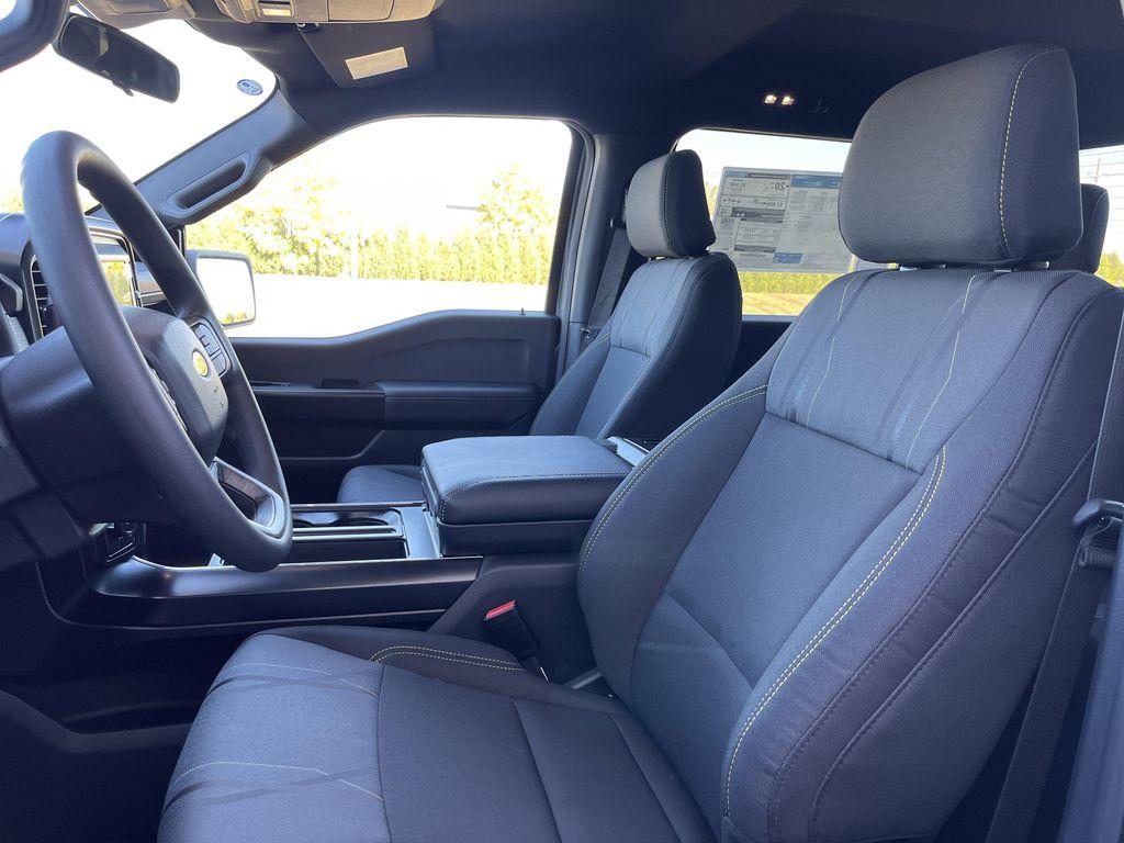 new 2025 Ford F-150 car, priced at $45,156